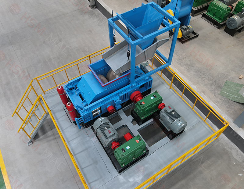 金礦破碎機，大型金礦石對輥破碎機，液壓對輥制砂機廠家